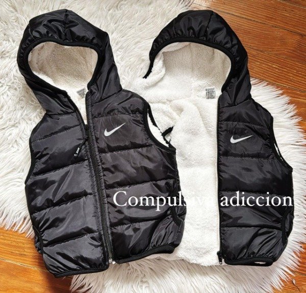 Producto - chaleco forrado peluche nike