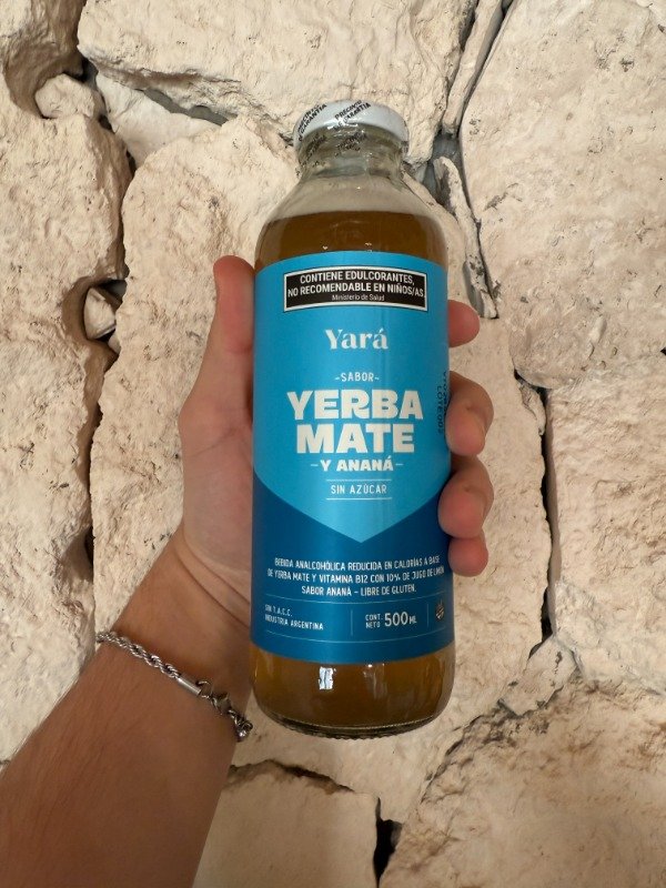Producto - Bebida Yara Yerba Mate y Ananá 500ml
