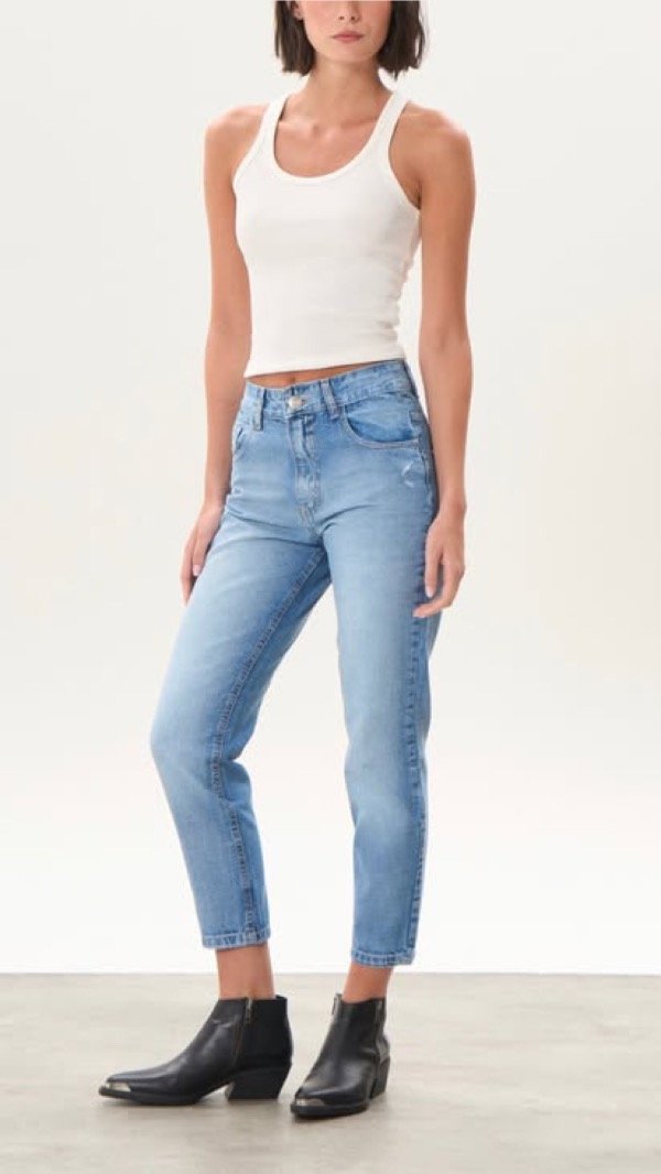 Producto - Jeans Mom rígido Magda