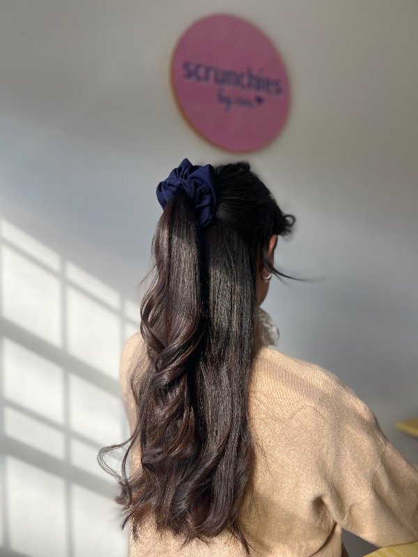 Producto - Scrunchie tropical azul marino - 1