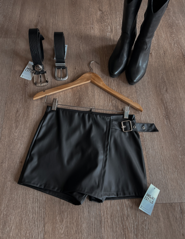 Producto - Short cuerina Coty