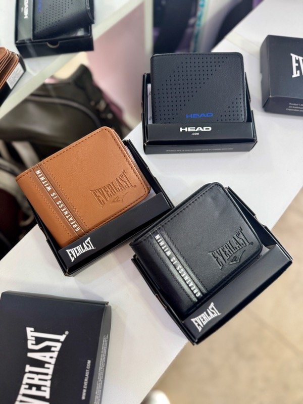 Producto - Billeteras Everlast