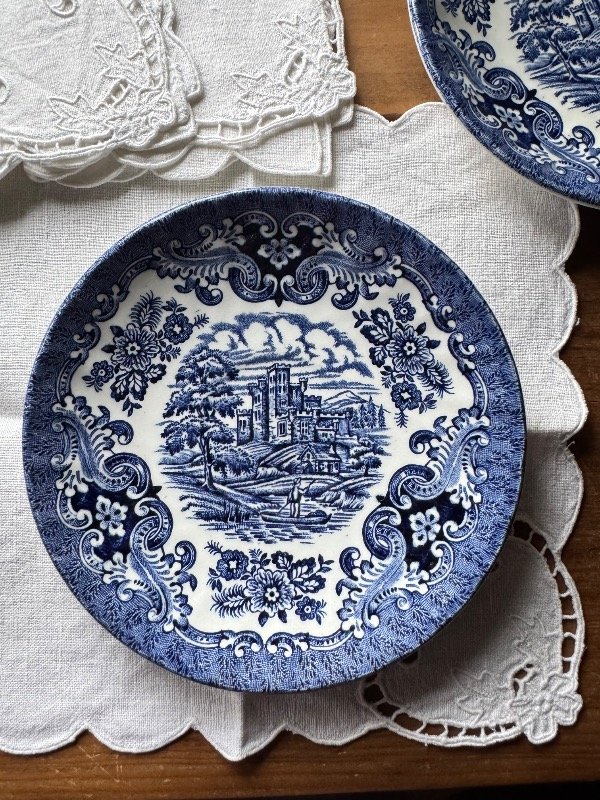Producto - Plato de té de loza inglesa Hostess Tableware old Country