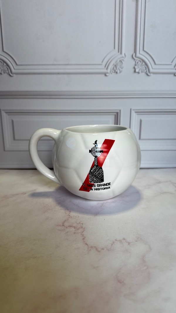 Producto - Taza 3D pelota - RIVER
