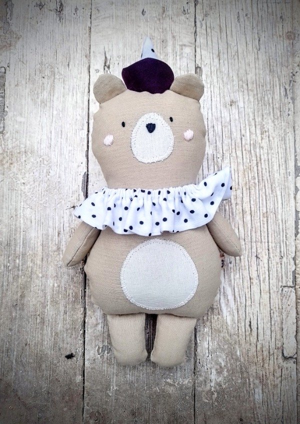 Producto - Osito con Bonete y Volado Lunares Blanco y Negro