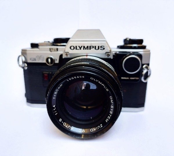 Producto - OLYMPUS OM10 CON ZUIKO 50MM 1.4 - 1