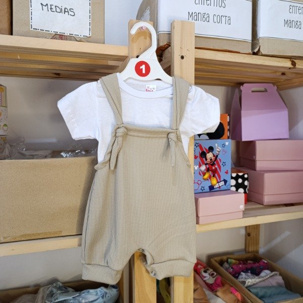 Producto - TALLE 1 - Enterito wafle nudo más remera