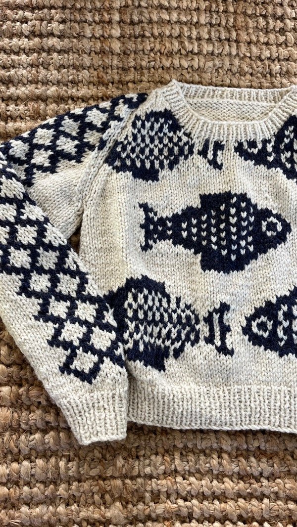 Sweater Pez Natural y Negro — imagen 2