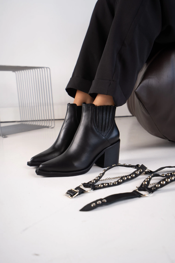Producto - Botas Ingrid Cuero  TRANSFERENCIA 119.200 - 1