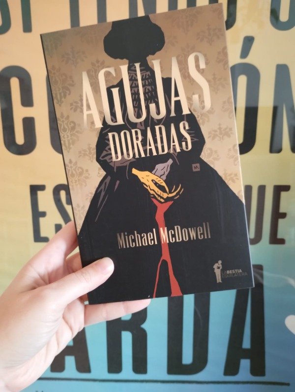 Producto - Agujas doradas de Michael McDowell