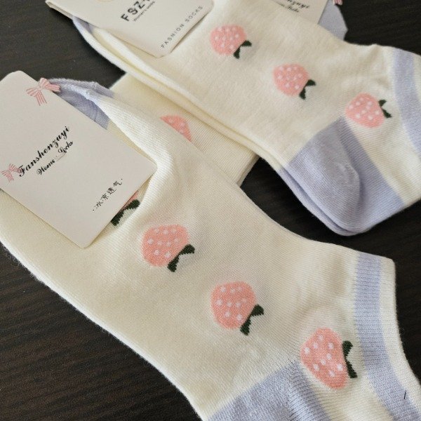 Producto - Medias - frutillas rosas