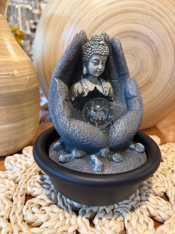 Producto - Fuente de agua - chica mano con buda 22cm (Efectivo: 35.120)