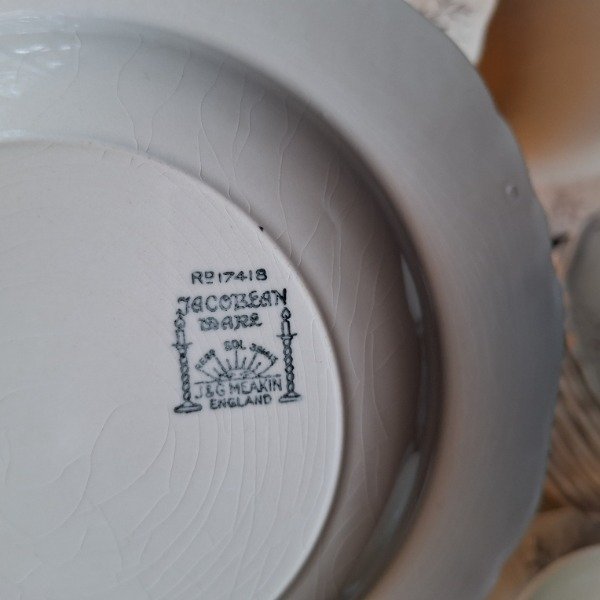 Producto - Platos playos Jacobean Ware Meakin - 4