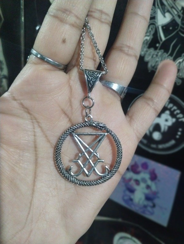 Producto - Colgante sigil of Lucifer
