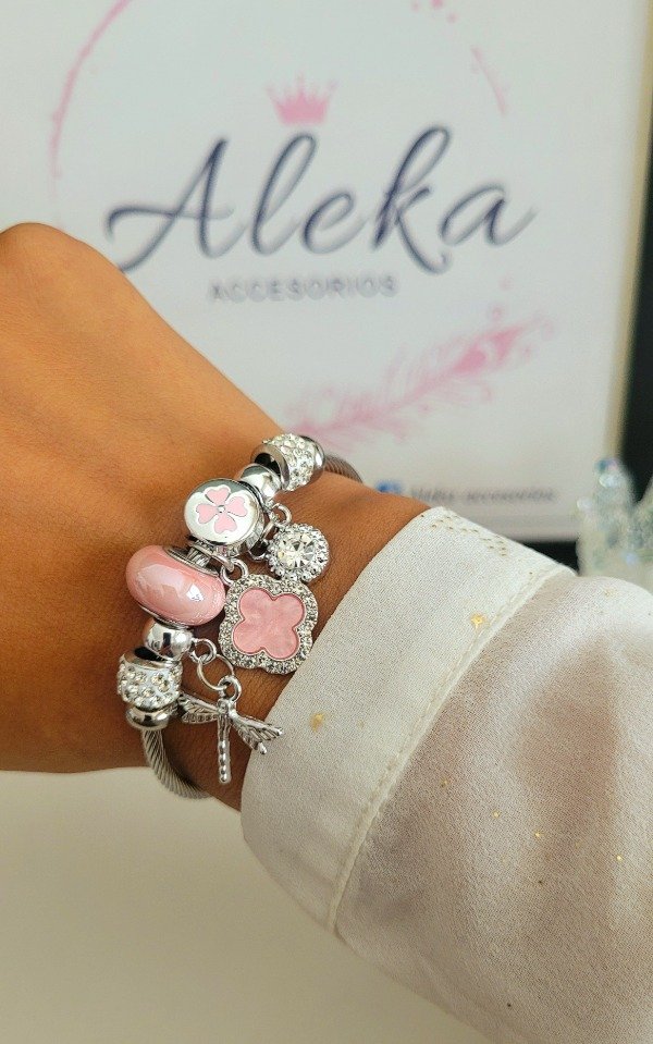 Producto - Pulsera esclava regulable charms rosa dije libélula y trébol de acero quirúrgico