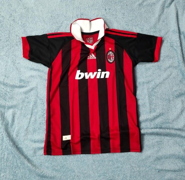 Producto - CAMISETA RETRO MILAN NIÑO
