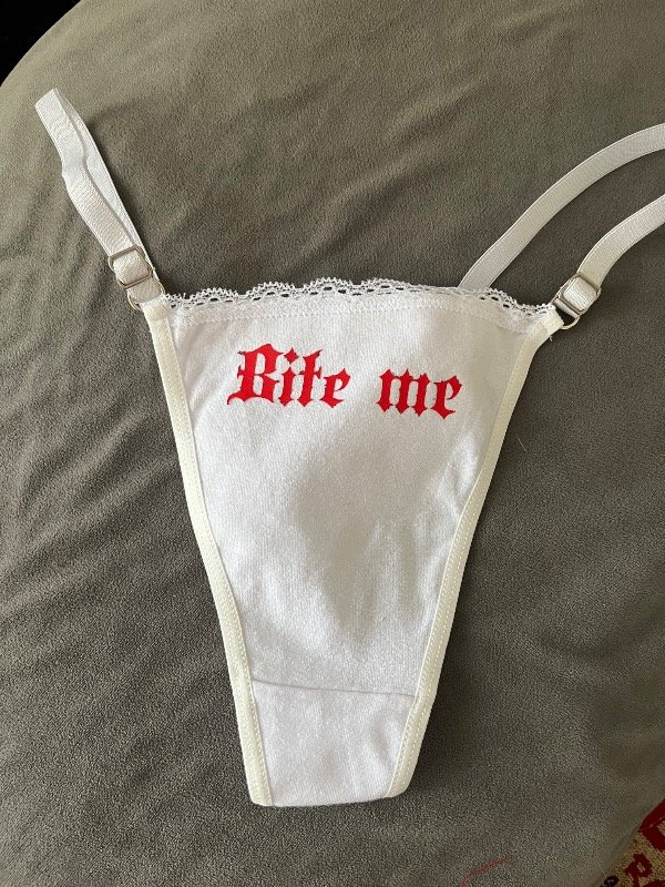 Producto - Tanga Bite Me