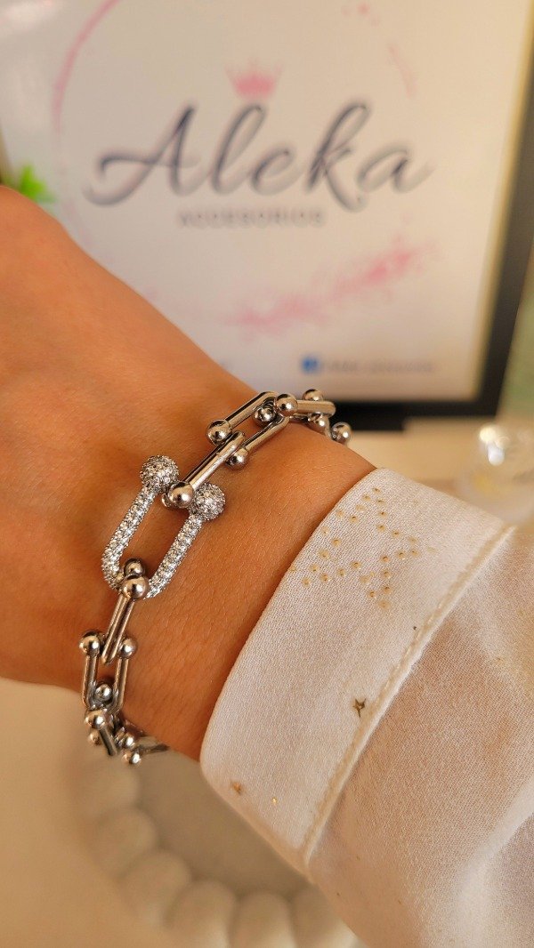 Producto - Pulsera entrelazada con micropave de Acero quirúrgico