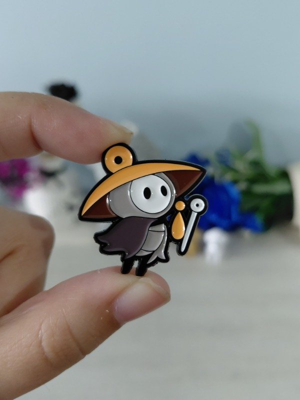 Producto - Pin metalizado - Hollow Knight #1498