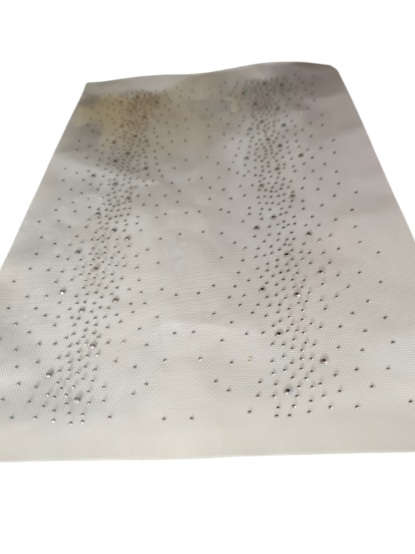 Producto - PLANCHA DE STRASS TERMOADHESIVO PARA ROPA - 1