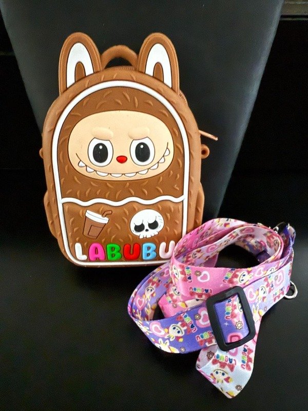 Producto - Carterita Labubu silicona (modelo 1)