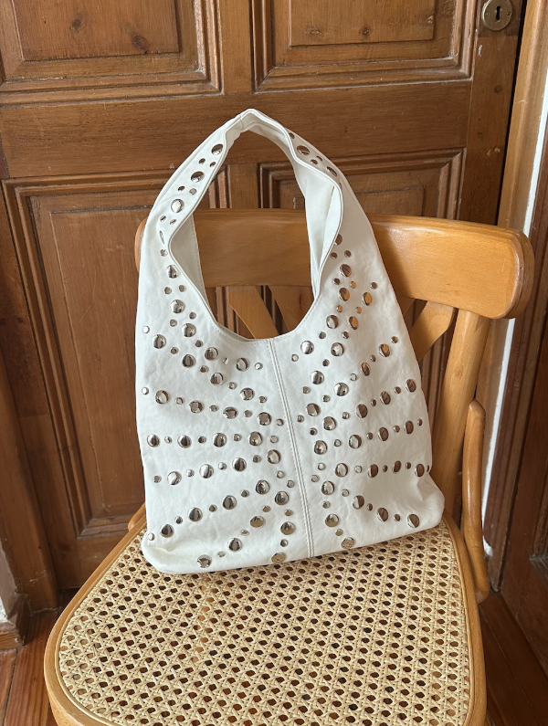 Producto - Cartera tachas
