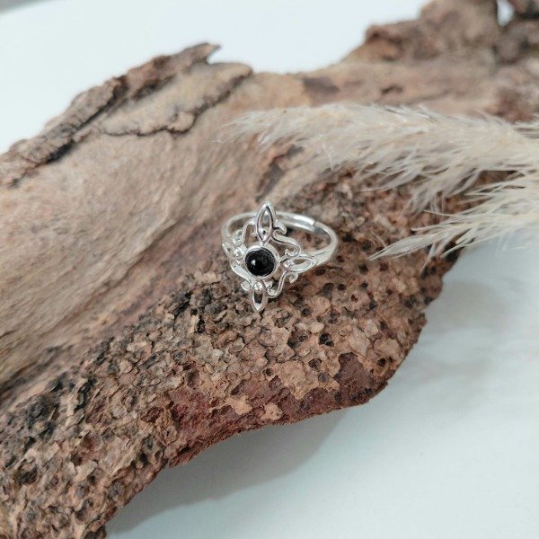 Producto - Anillo Nudo de Bruja Obsidiana