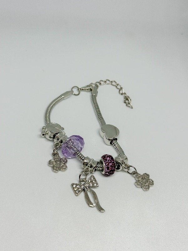 Producto - Pulsera charm con cierre p19