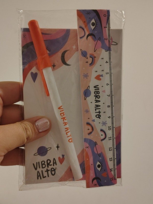 Producto - Pack anotador, regla y lapicera Vibra