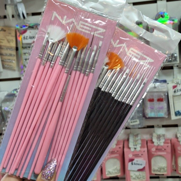 Producto - Set de 15 pinceles Naez