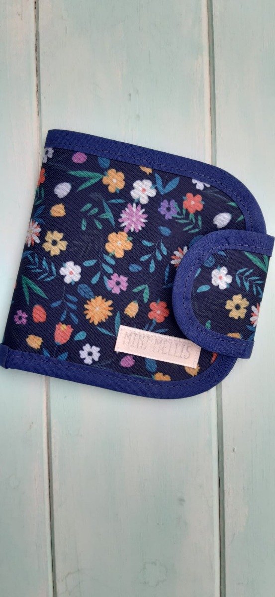 Producto - Billetera azul con flores y azul