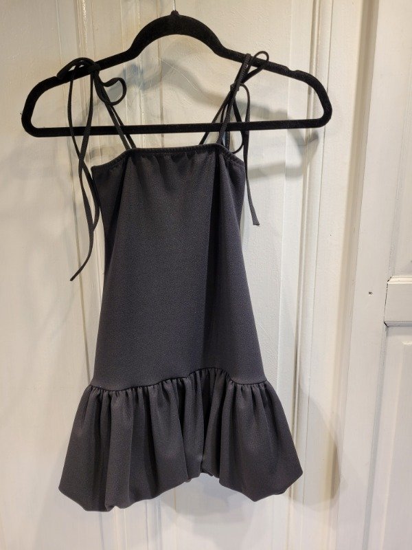Producto - Vestido SO CIPPO negro globo Nuevo C/etiq Talle 12 años - PRECIO: 26X