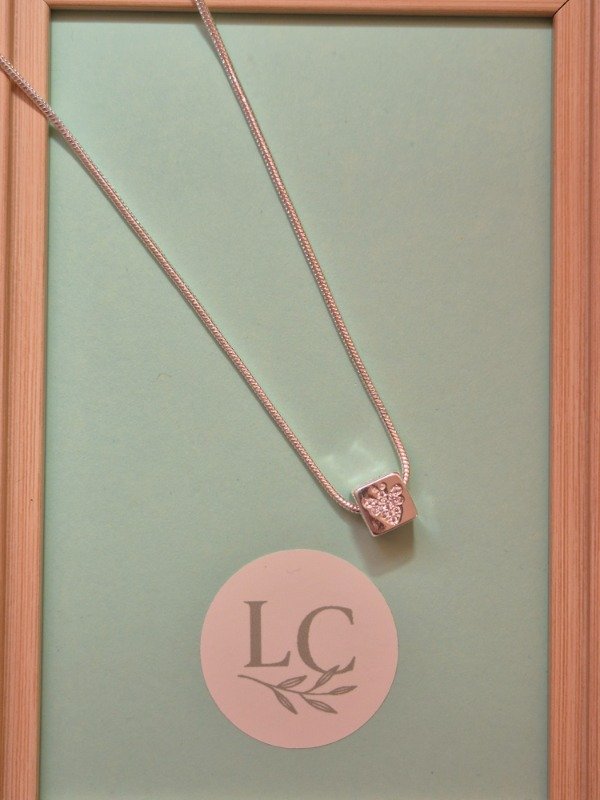 Producto - Collar 35cm dije cuadrado hojita