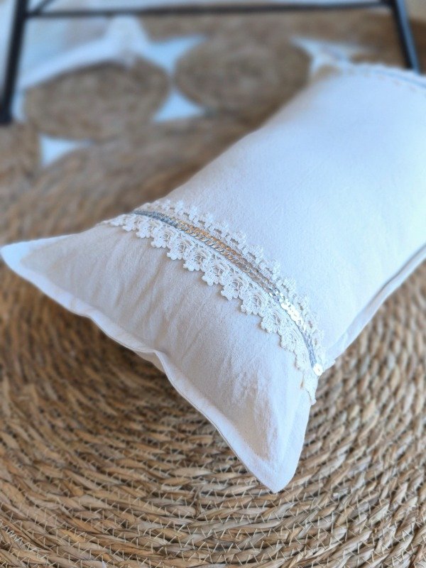 Producto - Almohadon boho detalle plateado