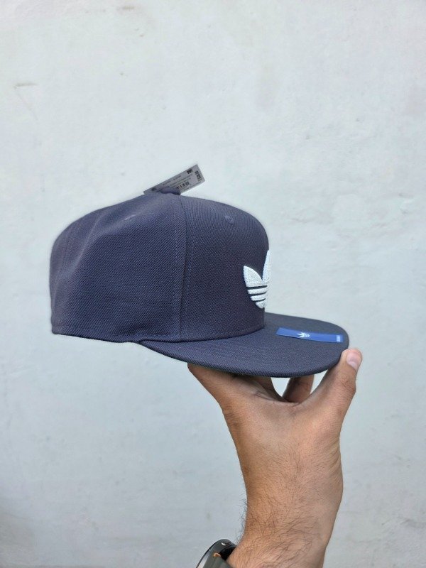 Adidas originals snapback 2026 gris — imagen 5