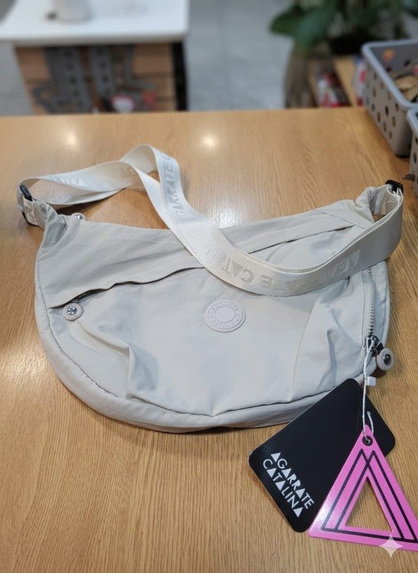 Producto - RIÑONERA HIPER GRANDE/ MORRAL AGARRATE CATALINA