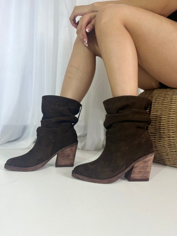 Producto - Art. Mora cuero vacuno