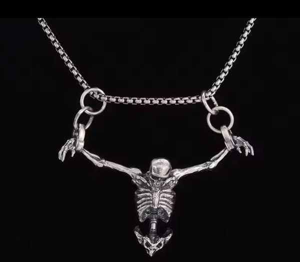 Producto - Collar y2k esqueleto