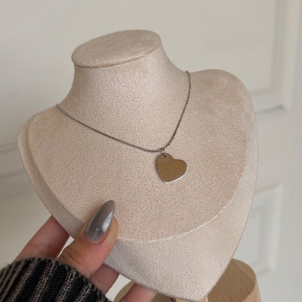 Producto - Cadenita heart plateada con grabado personalizado