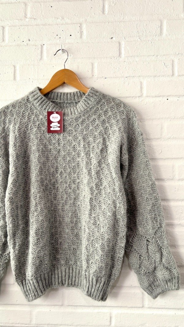 Producto - Sweater gris NUEVO (M)