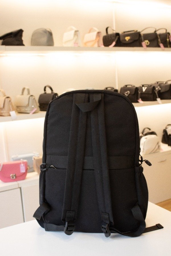 Producto - Mochila Tarek Negra - 6