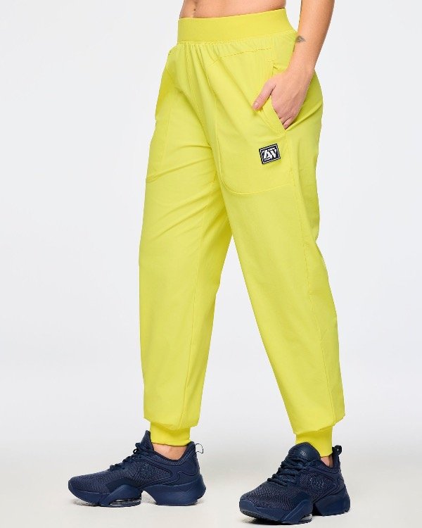 Producto - Zumba Out Loud Stretch Woven Slim Ankle Joggers