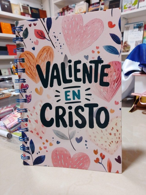 Producto - Cuaderno  A5 Tapa Flex Valiente En Cristo - 0
