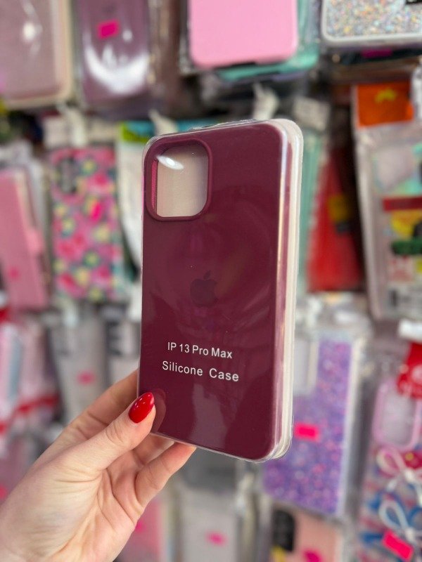 Producto - Silicone case Iphone 13 pro max bordo manzana clara