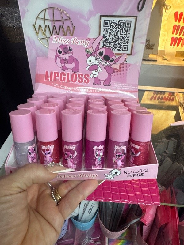 Producto - Lip gloss stich con glietters  surtidos sin eleccion