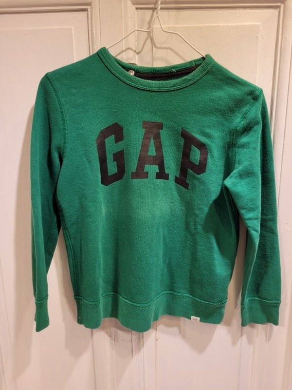 Producto - Buzo GAP verde logo azul Talle 8/9 años - PRECIO: 12X