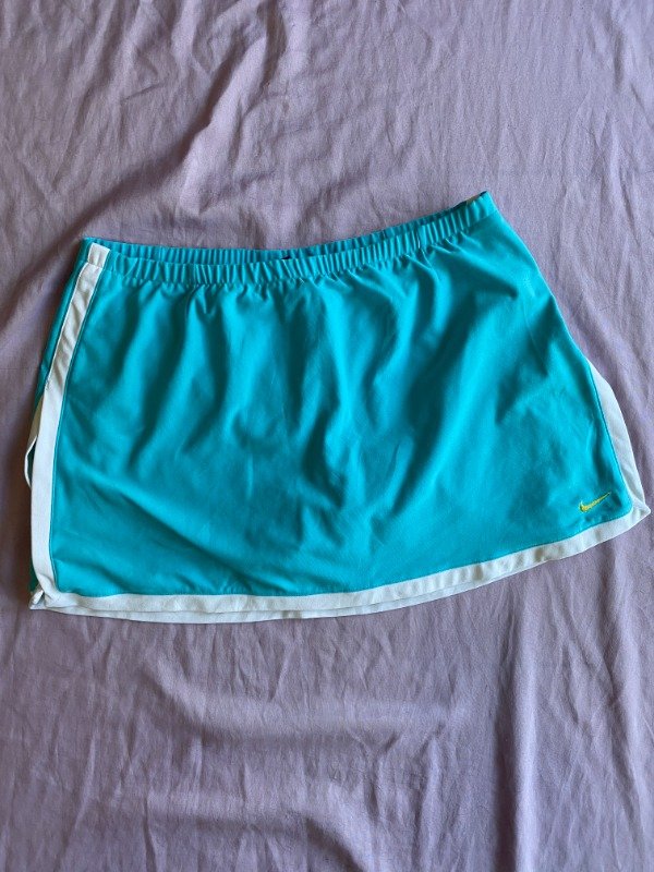 Producto - Pollera Nike Dri-Fit