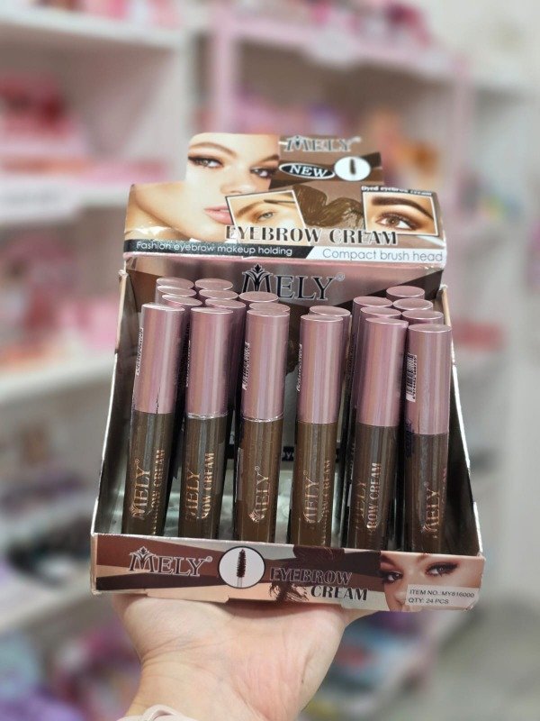 Producto - Máscara marrón para pestañas y cejas