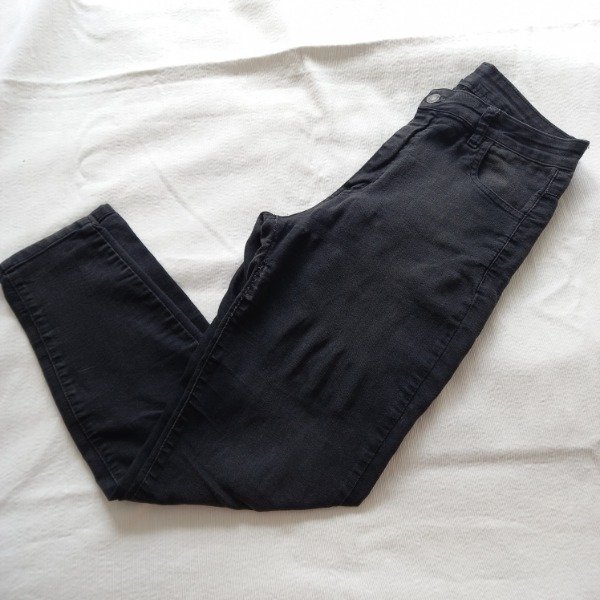 Producto - Pantalón negro (T. 42)