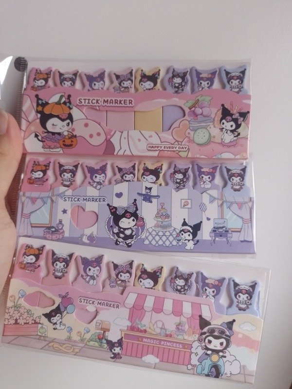 Producto - Banderitas adhesivas Kuromi